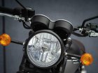 Triumph Bonneville T120 Black Gold Line Edition